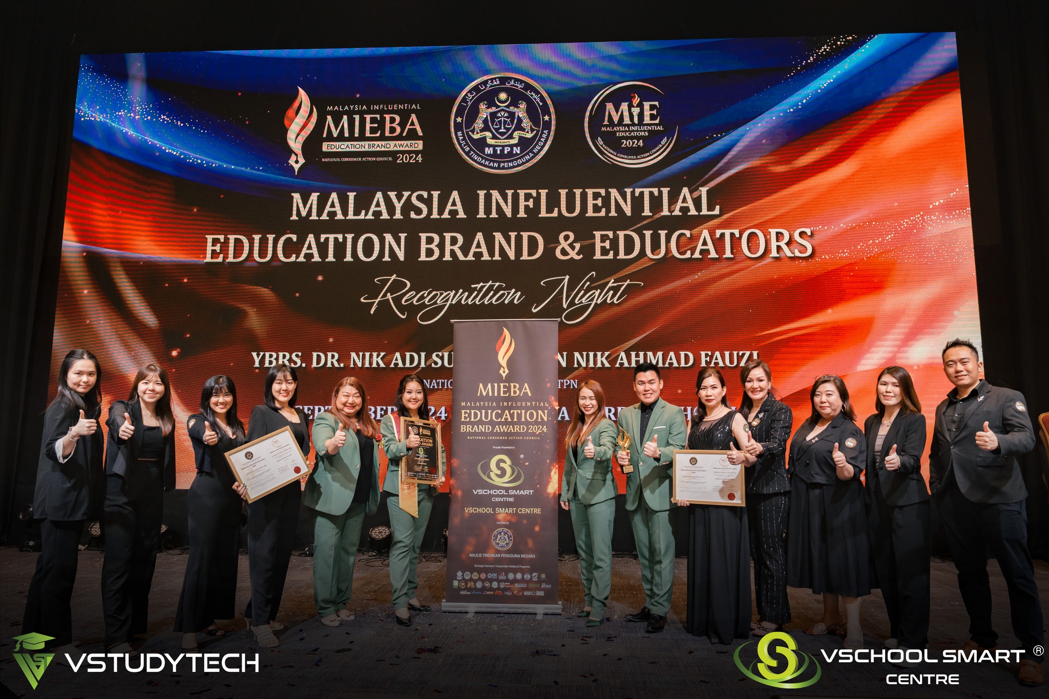 VSchool Smart Centre Achieves The Malaysia Influential Education Brand Award (MIEBA)