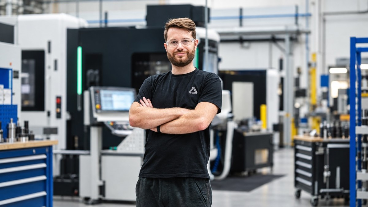 How AI Assistants Can Help Malaysian Manufacturers Grow — featured image