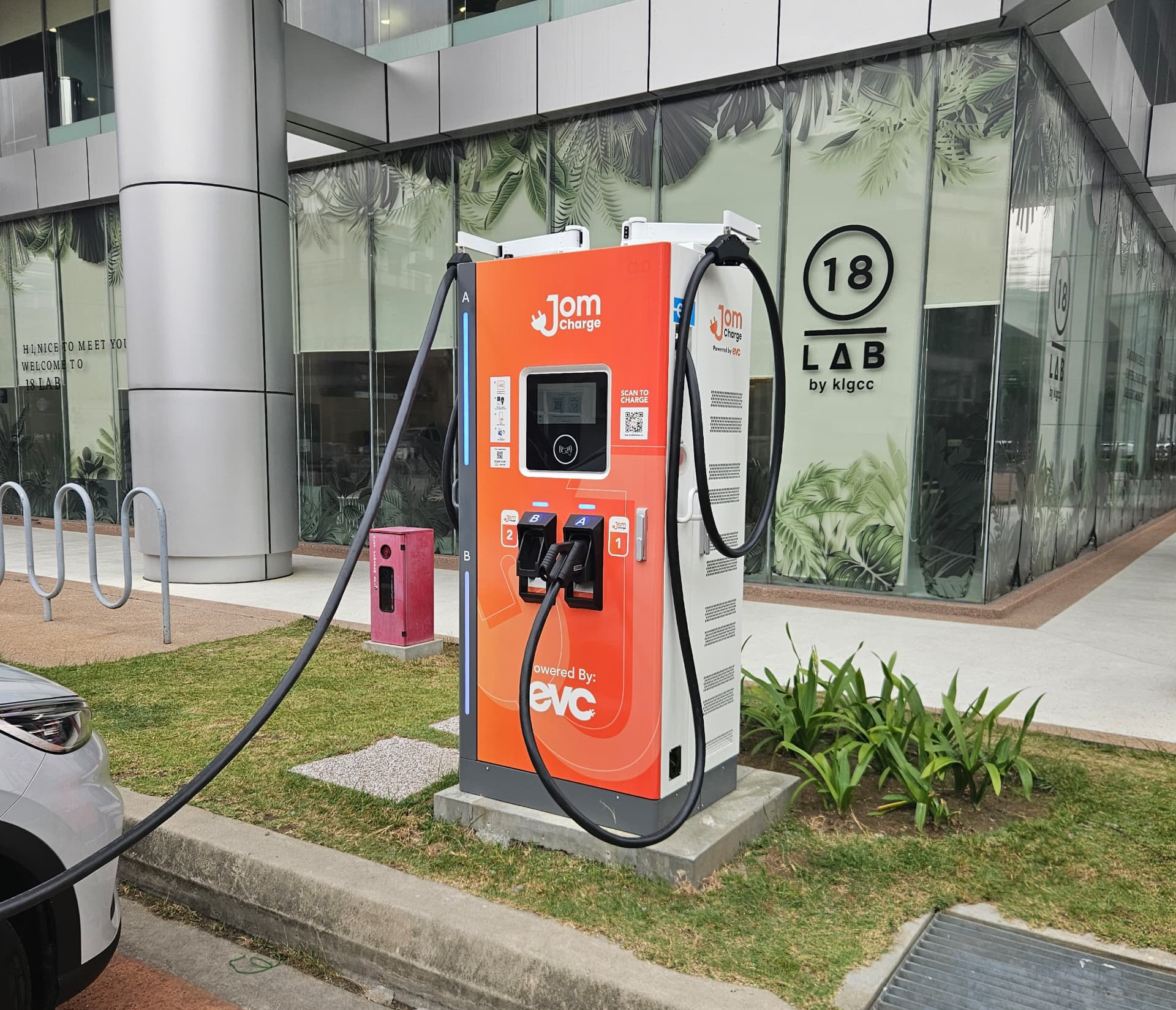 What JomCharge’s Faster Charger Means for Your SME — featured image